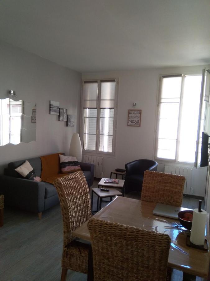 Nid Douillet Apartment Рошвор Екстериор снимка