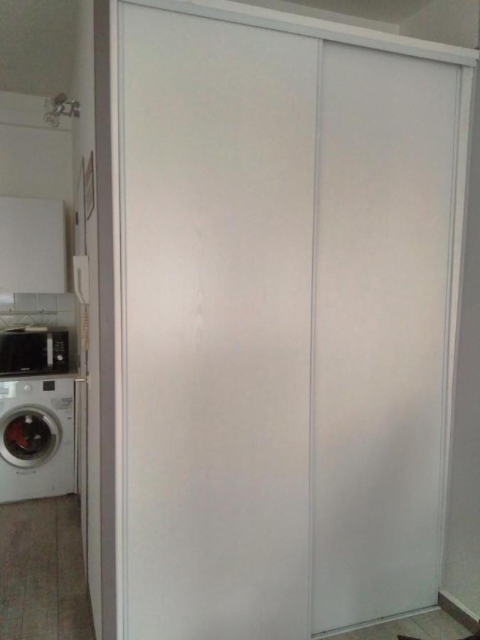 Nid Douillet Apartment Рошвор Екстериор снимка